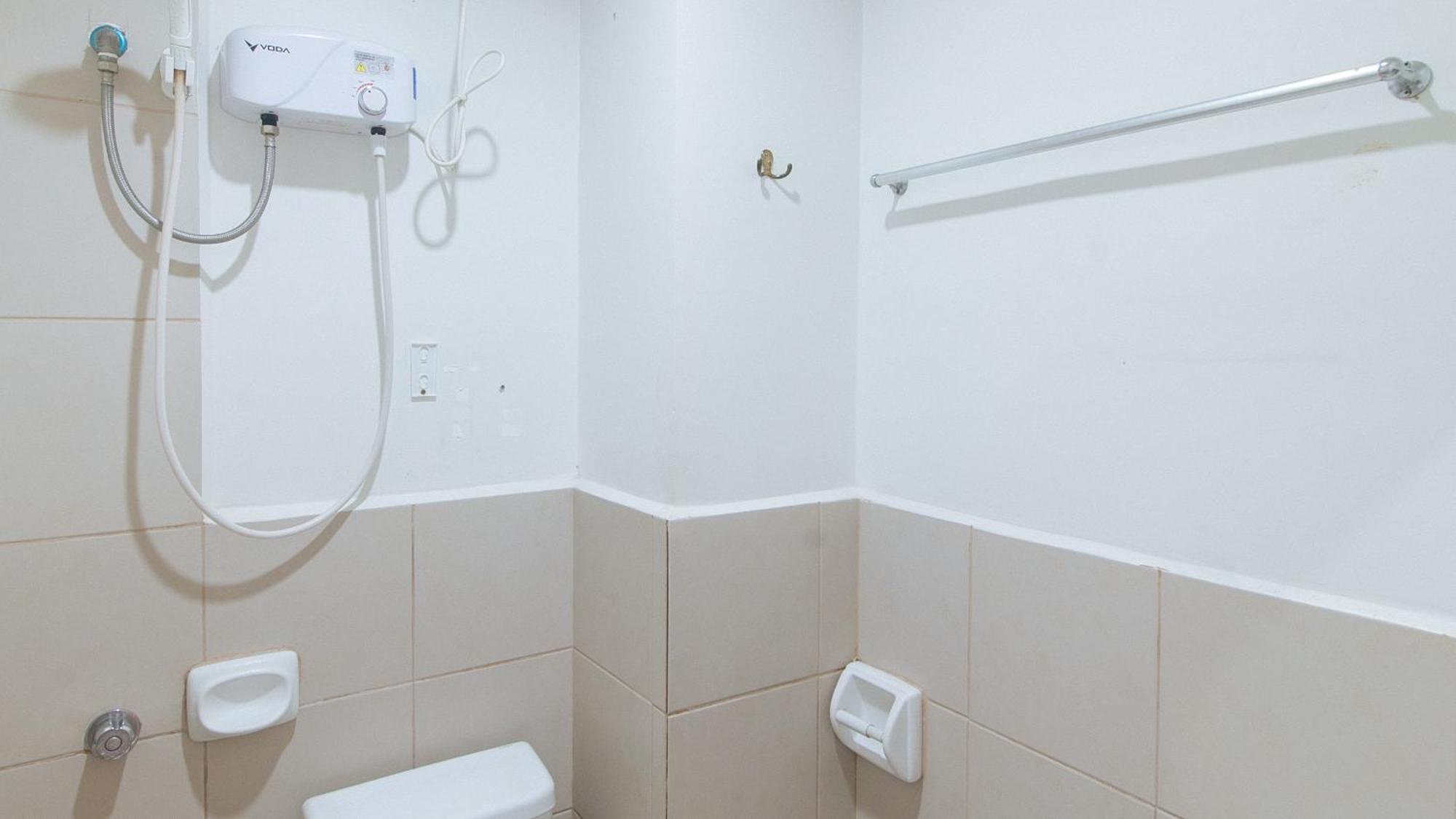 Reddoorz At Goldentown Hotel Davao City Екстер'єр фото